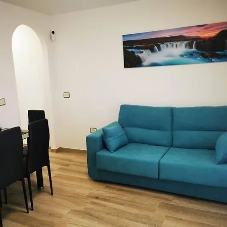 Central Small Jewel With 1br In Los Cristianos *