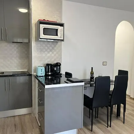 Central Small Jewel With 1br In Los Cristianos * أرونا