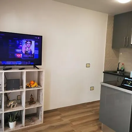 Central Small Jewel With 1br In Los Cristianos Apartman *